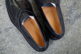 男士新款休闲皮鞋品牌,哪个牌子好 质量好 穿着舒服